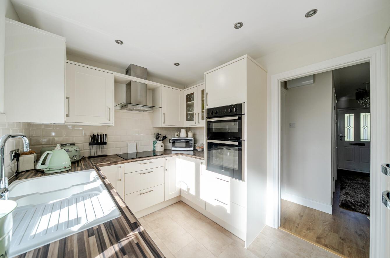 Hendremawr Close, Sketty, Swansea, SA2 9ND